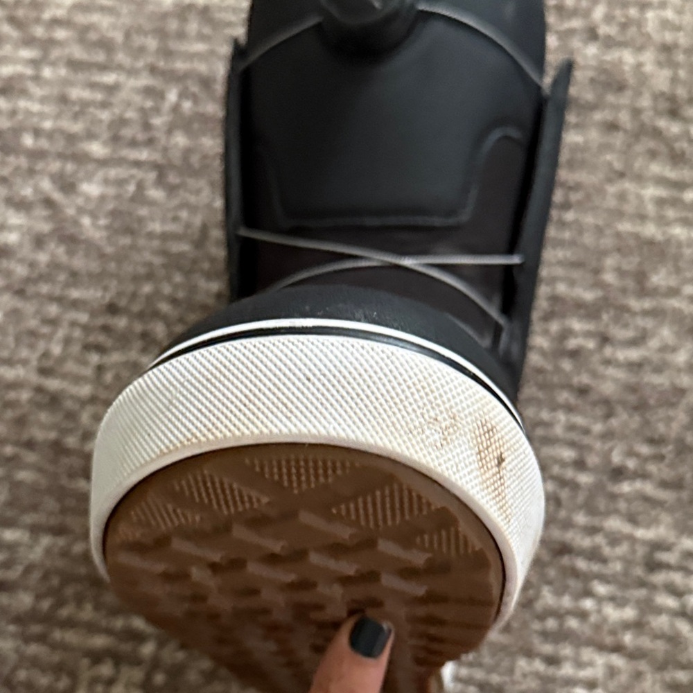 Vans Aura OG Black Snowboard Boots - Picture 11 of 14